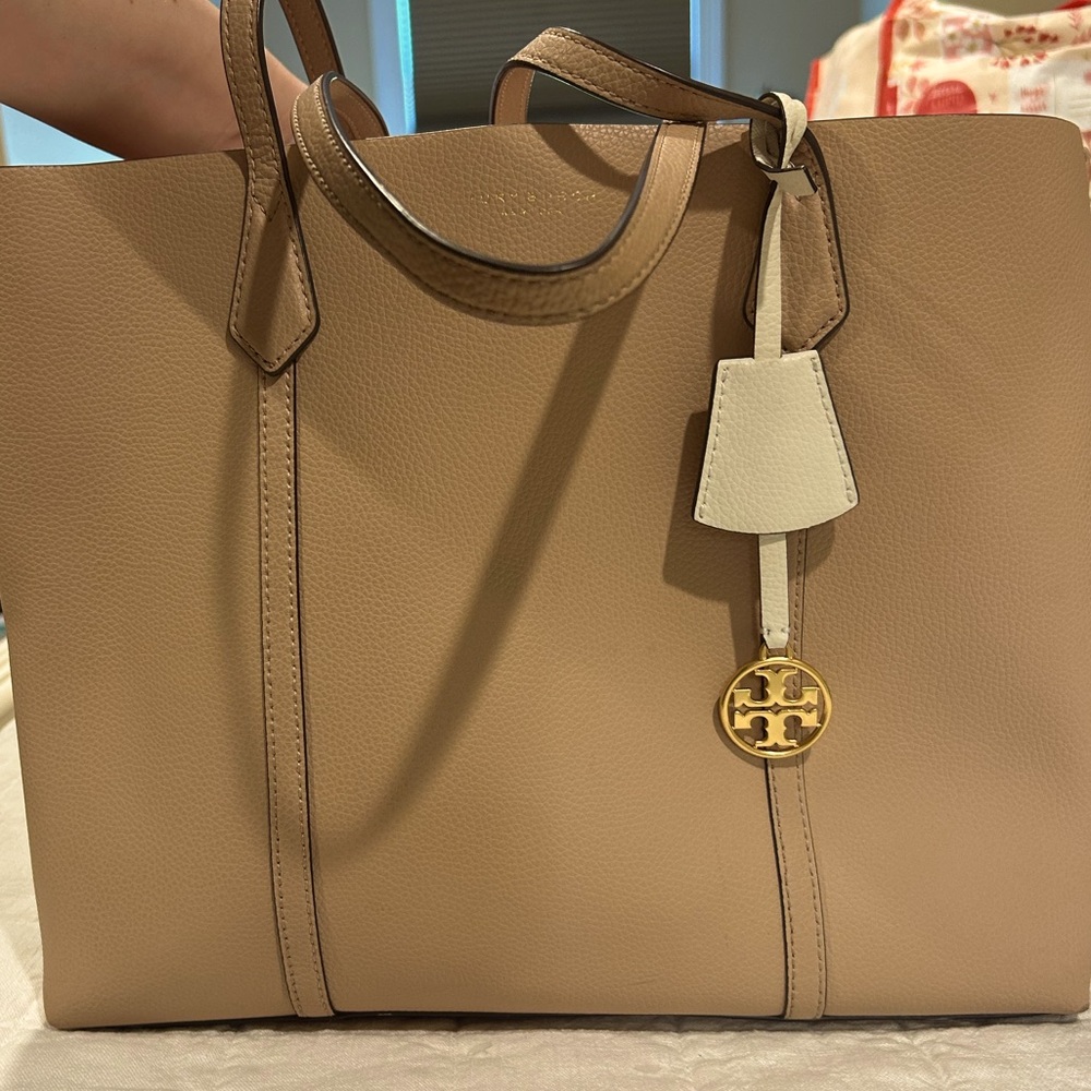 Tory Burch Sand Perry Leather Tote Shopper Bag